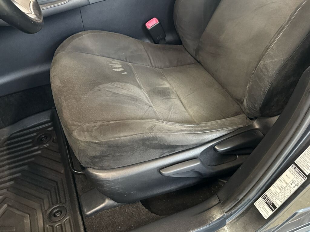 Lexus CT 2011 Harmaa