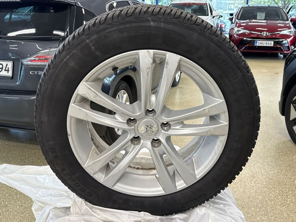 Lexus CT 2011 Harmaa