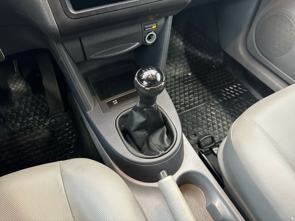 Volkswagen Caddy 2009 Valkoinen