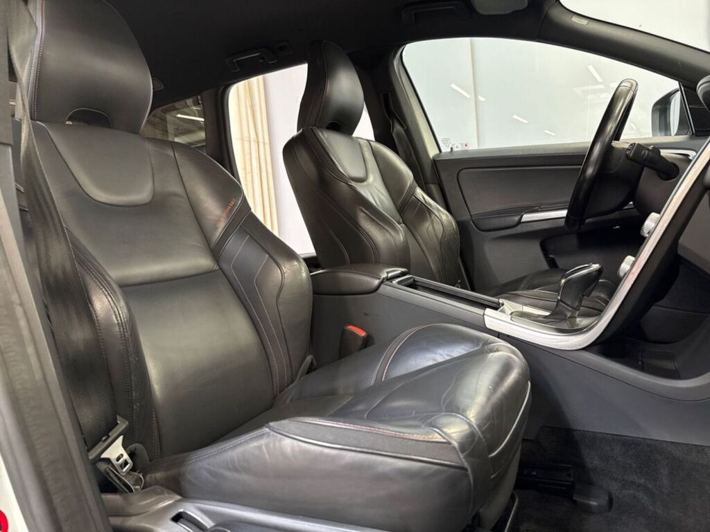 Volvo XC60 2014 Valkoinen