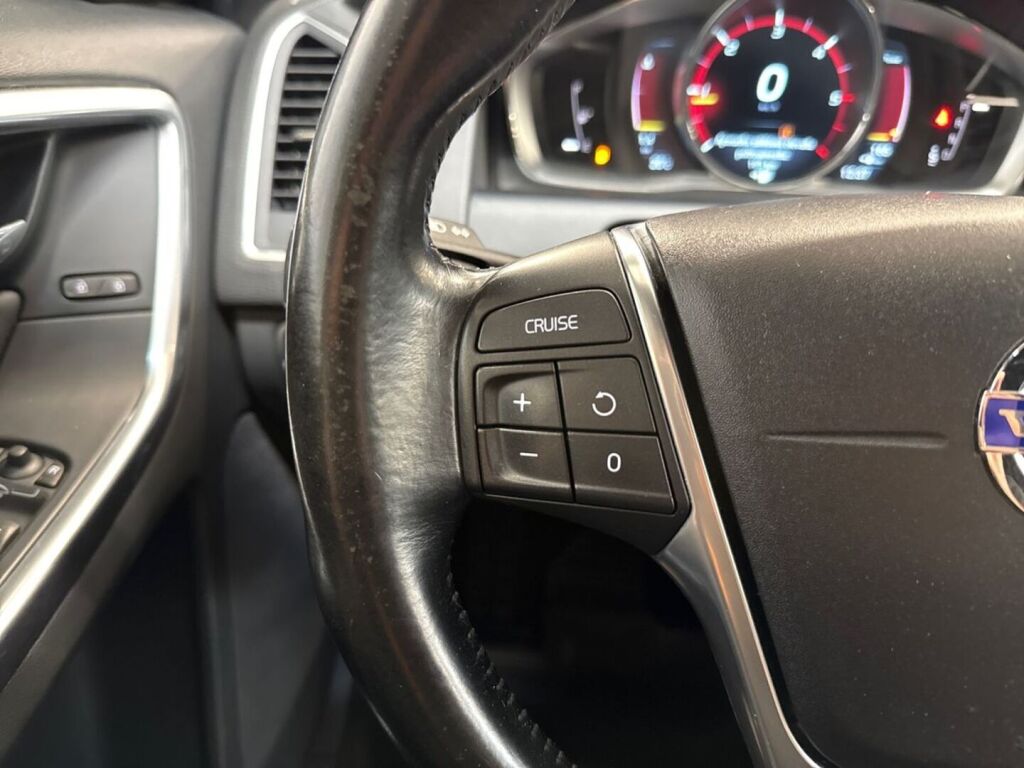 Volvo XC60 2014 Valkoinen