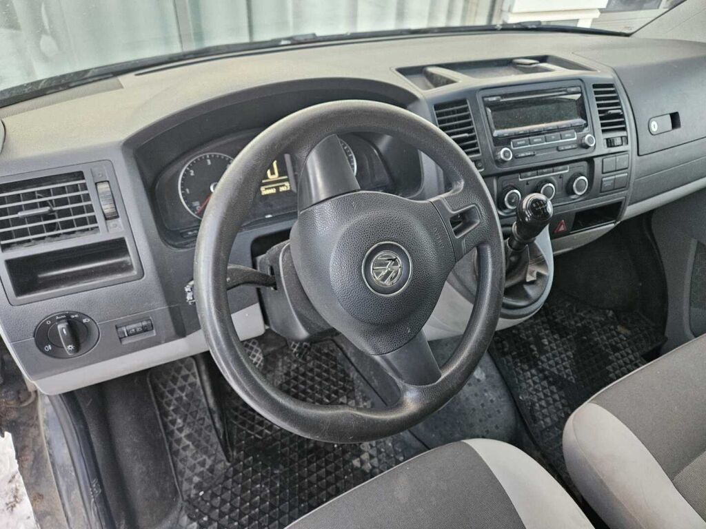 Volkswagen Transporter 2015 Musta