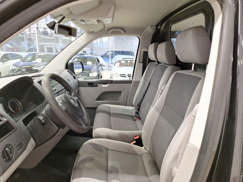 Volkswagen Transporter 2015 Musta