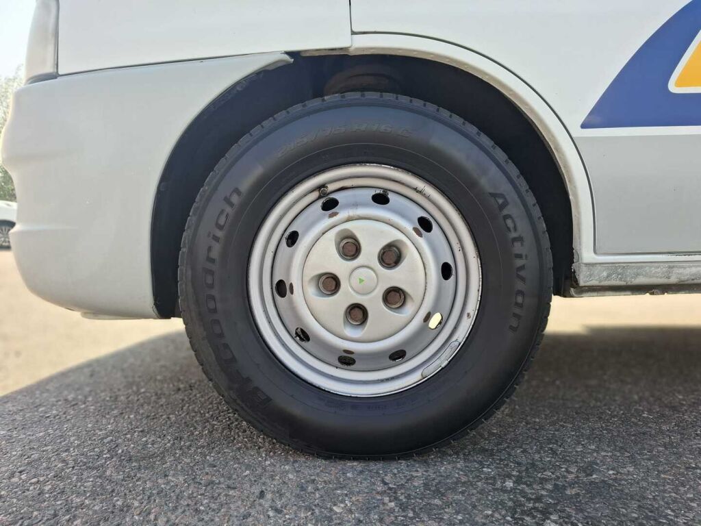 Bürstner A 574-3 2003 Valkoinen