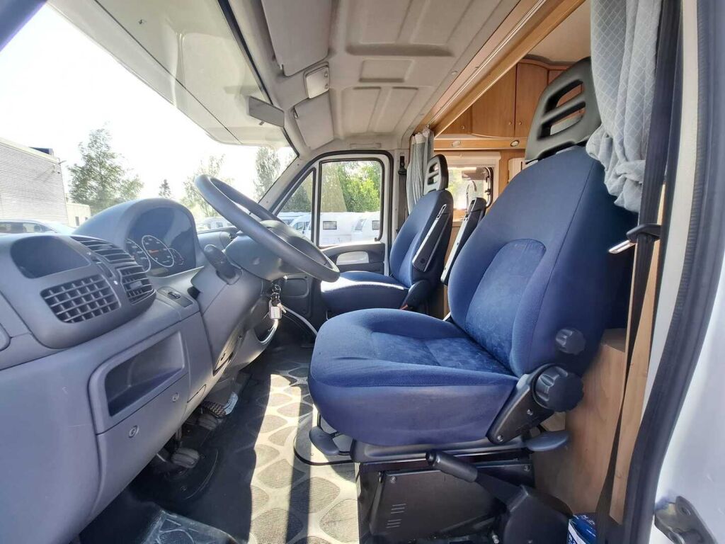 Bürstner A 574-3 2003 Valkoinen