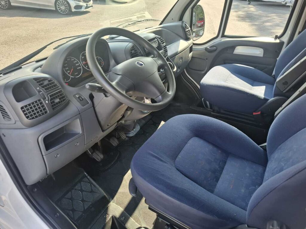 Bürstner A 574-3 2003 Valkoinen