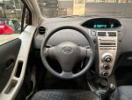 Toyota Yaris 2008 Punainen