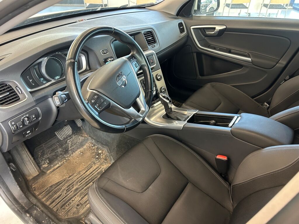 Volvo V60 2013 Valkoinen