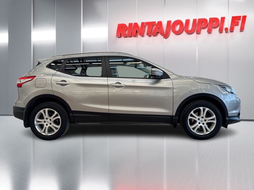 Nissan Qashqai 2015 Hopea