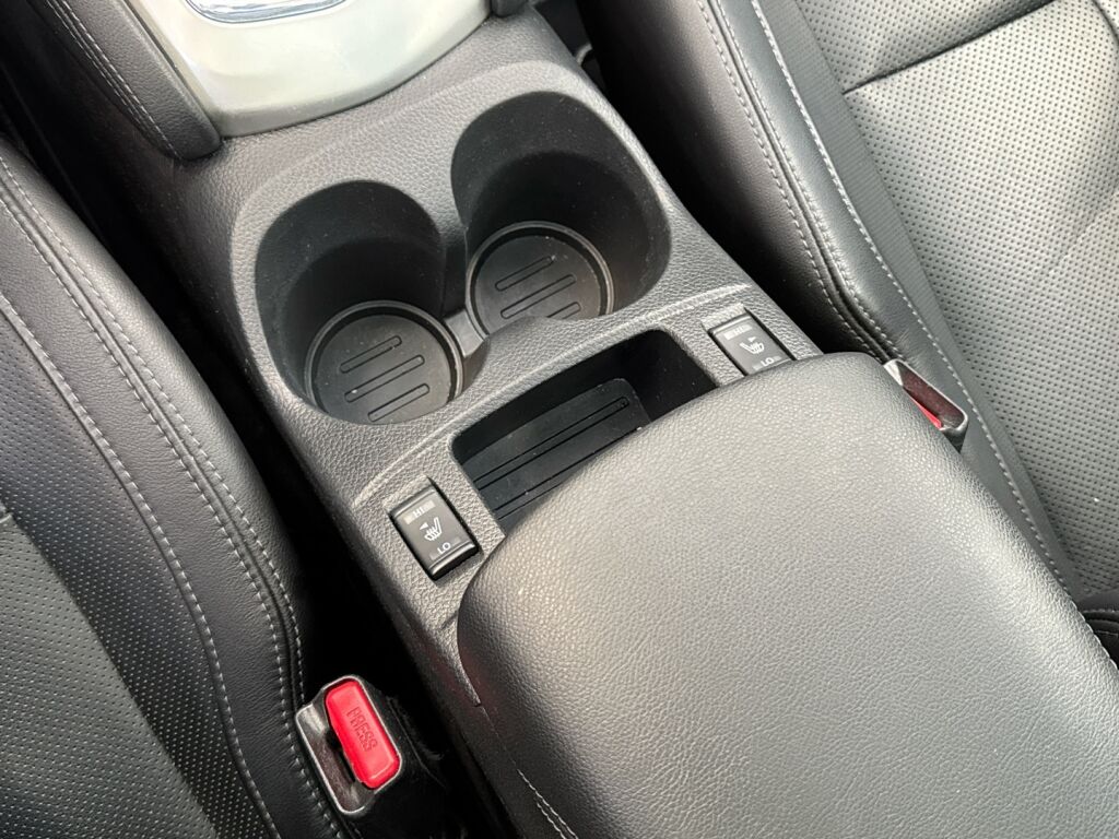 Nissan Qashqai 2015 Hopea