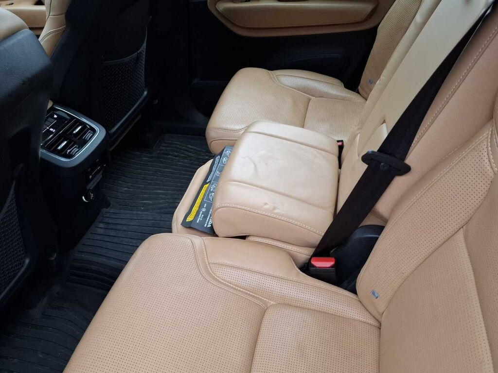Volvo XC90 2016 Musta