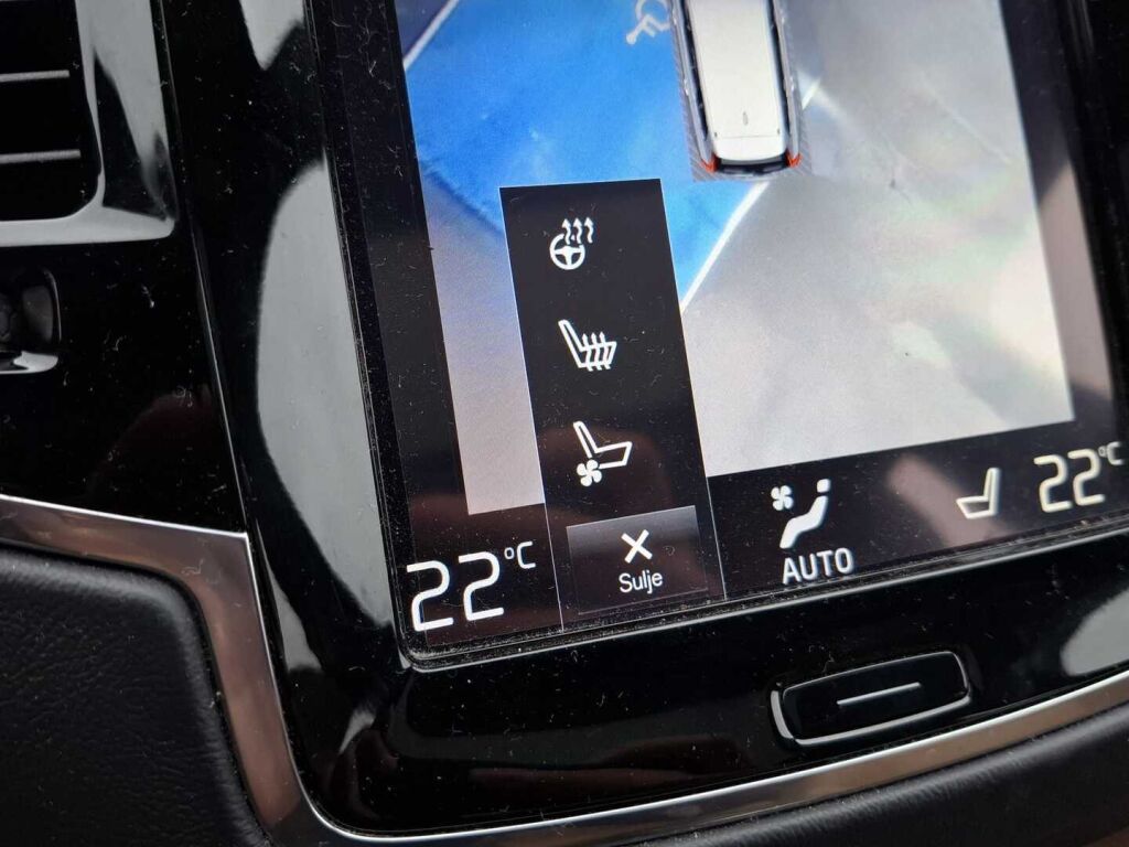 Volvo XC90 2016 Musta