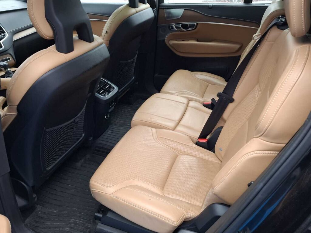 Volvo XC90 2016 Musta