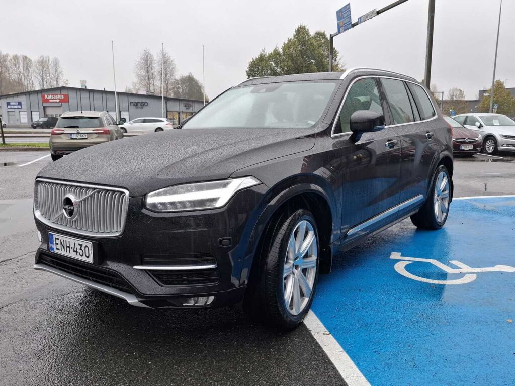 Volvo XC90 2016 Musta