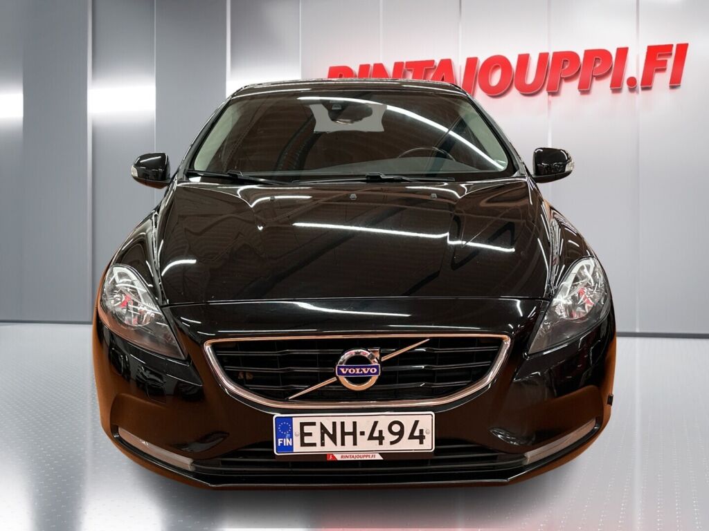 Volvo V40 2015 Musta