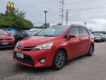 Toyota Verso 2015 Punainen