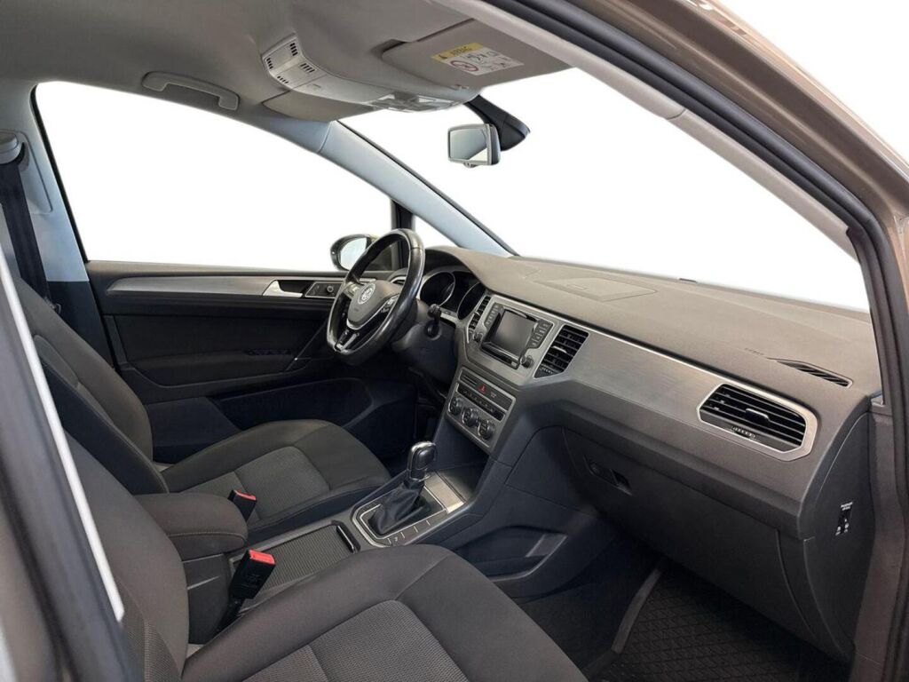Volkswagen Golf Sportsvan 2015 Ruskea (beige)