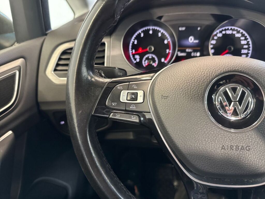 Volkswagen Golf Sportsvan 2015 Ruskea (beige)