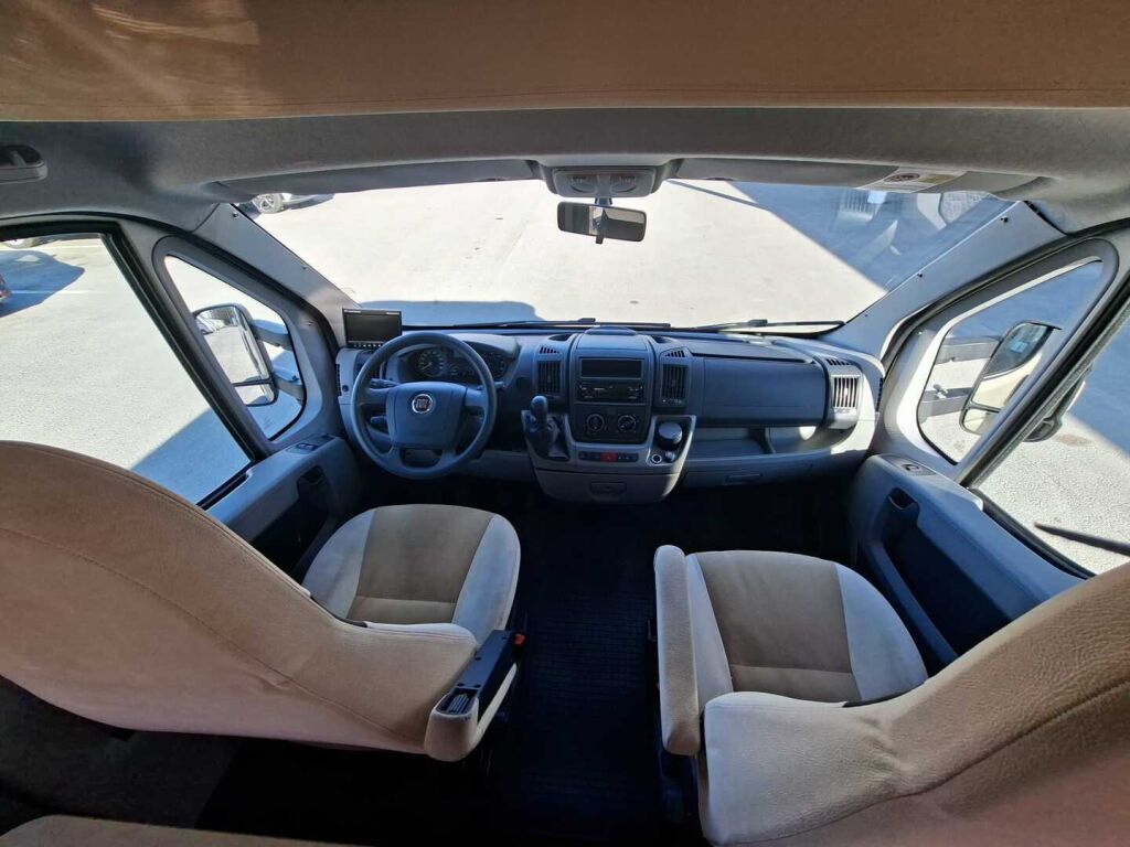 Bürstner NEXXO T 660 2011 Ruskea (beige)