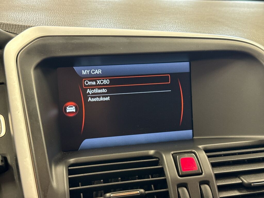 Volvo XC60 2011 Valkoinen