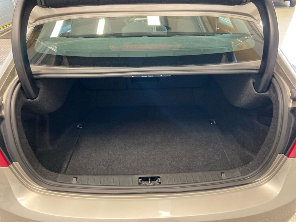 Volvo S60 2011 Ruskea (beige)
