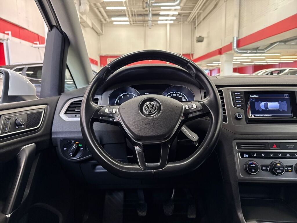 Volkswagen Golf Sportsvan 2014 Valkoinen