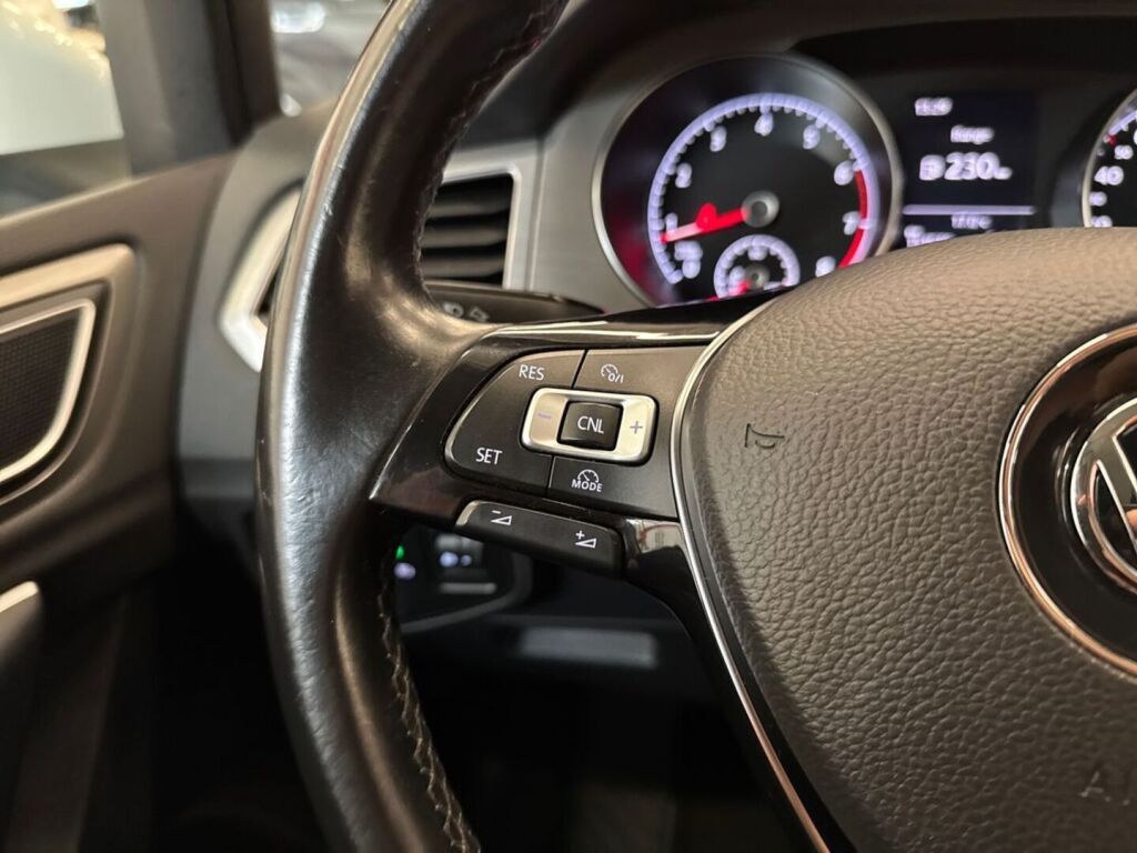 Volkswagen Golf Sportsvan 2014 Valkoinen