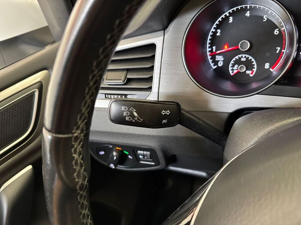 Volkswagen Golf Sportsvan 2014 Valkoinen