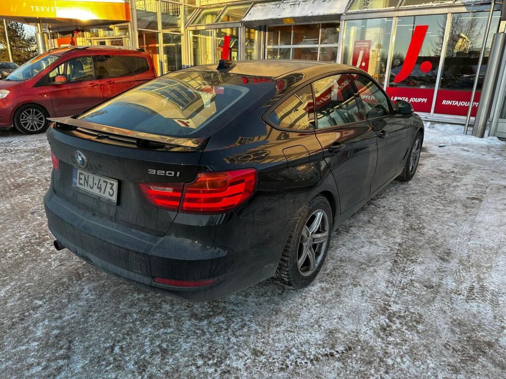 BMW 320 Gran Turismo 2015 Musta