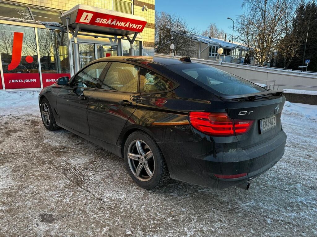 BMW 320 Gran Turismo 2015 Musta