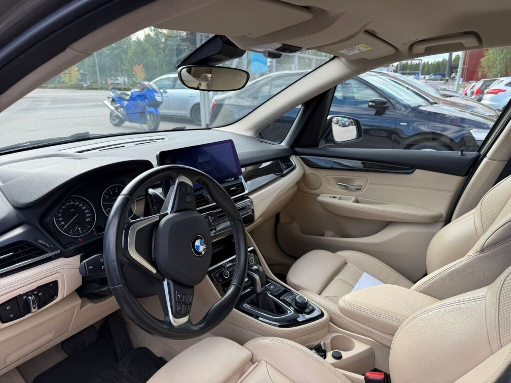 BMW 218 2015 Hopea