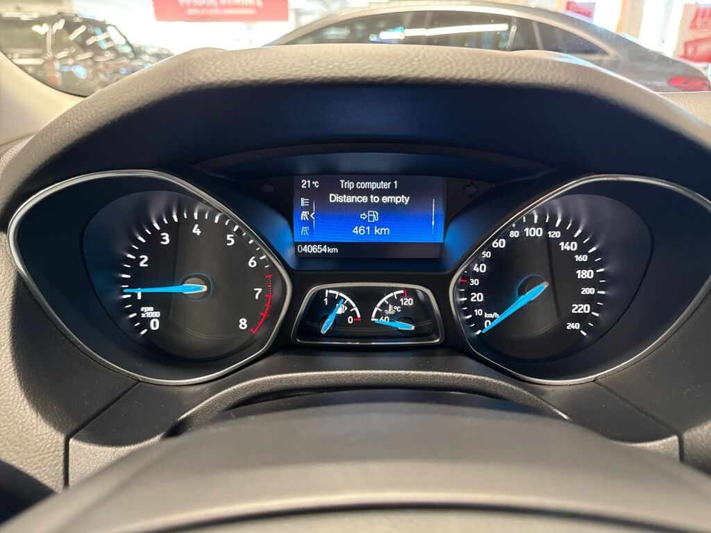 Ford Focus 2015 Harmaa