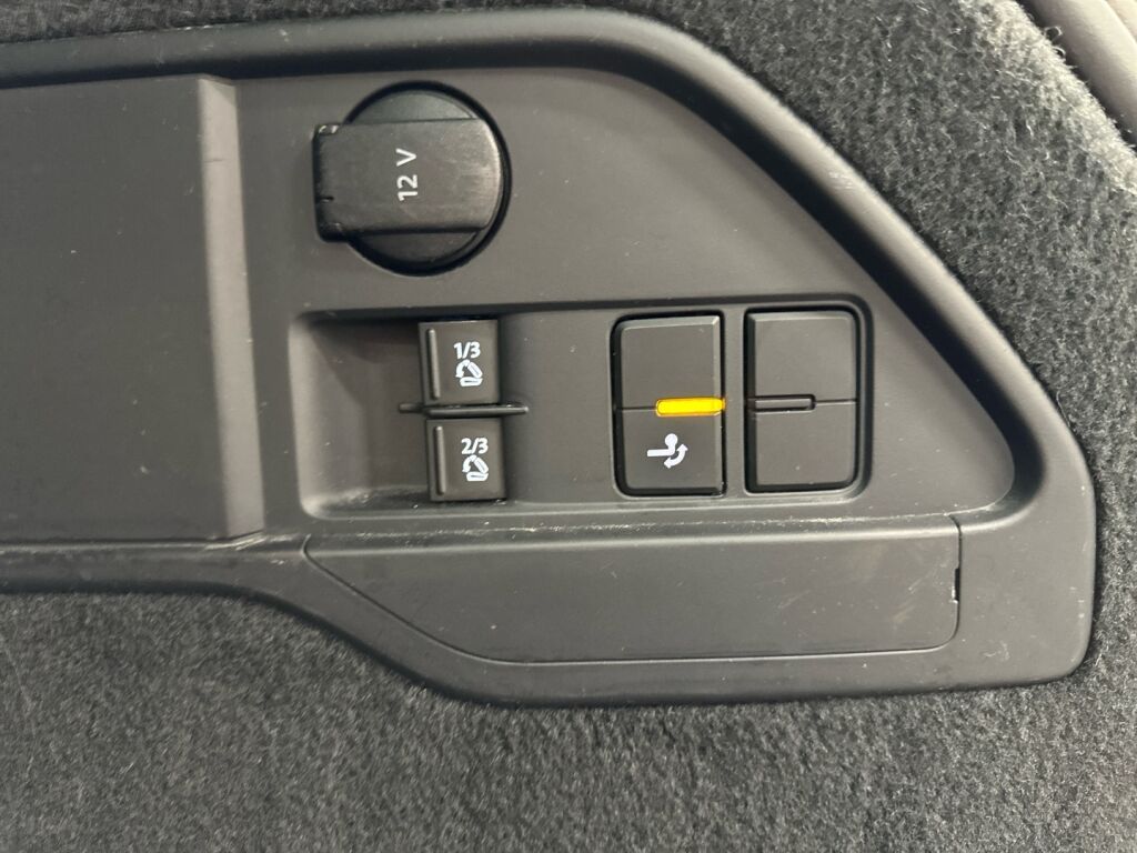 Volkswagen Touareg 2015 Keltainen