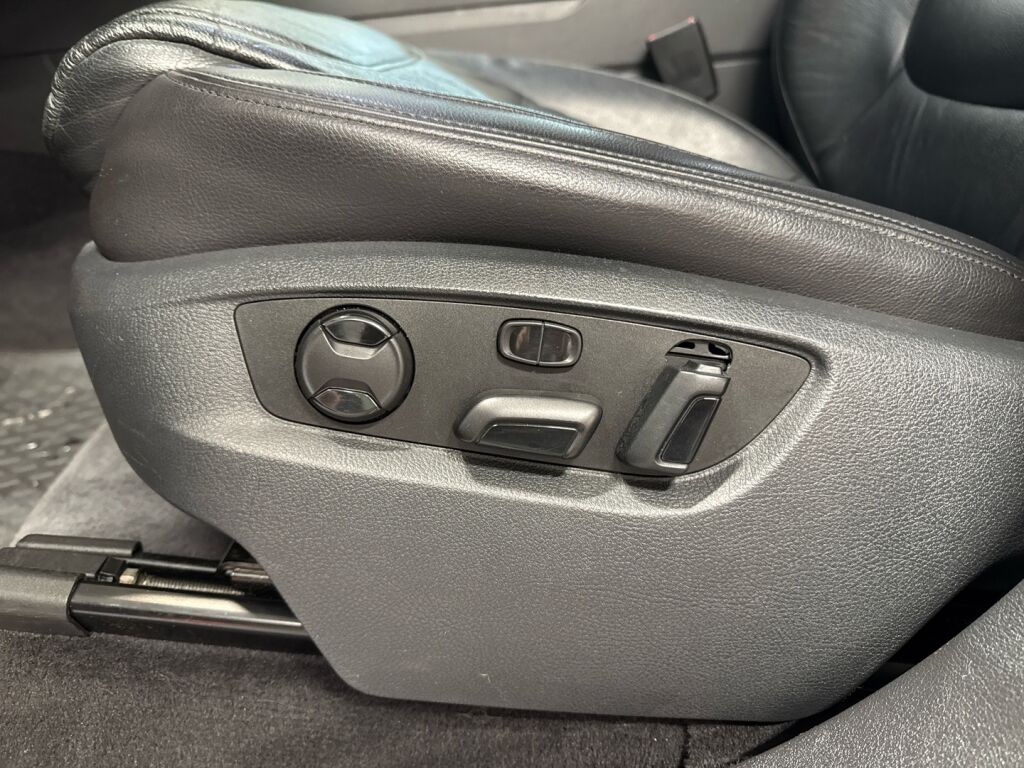 Volkswagen Touareg 2015 Keltainen