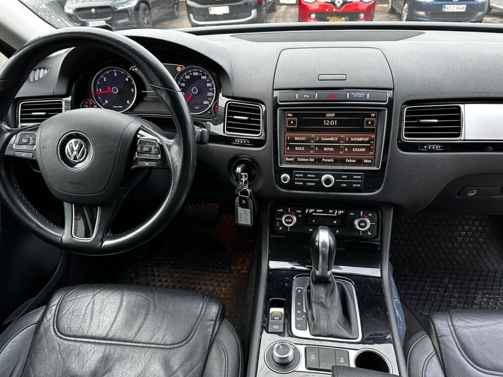 Volkswagen Touareg 2015 Keltainen
