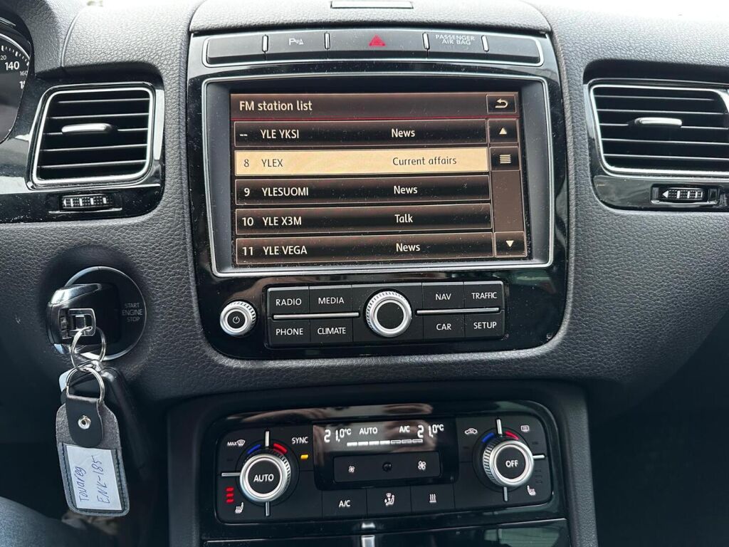 Volkswagen Touareg 2015 Keltainen