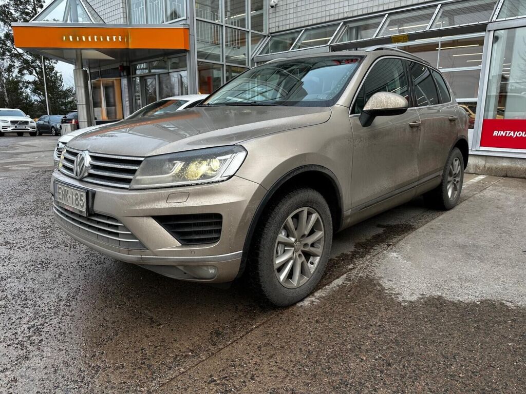 Volkswagen Touareg 2015 Keltainen