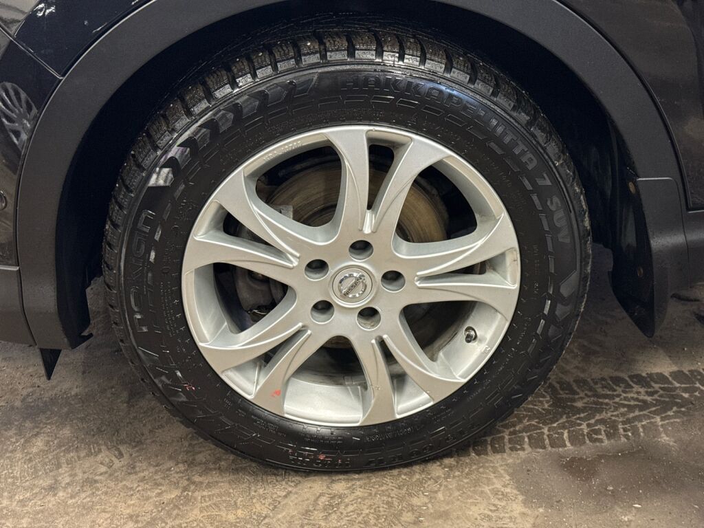 Nissan Qashqai 2015 Musta