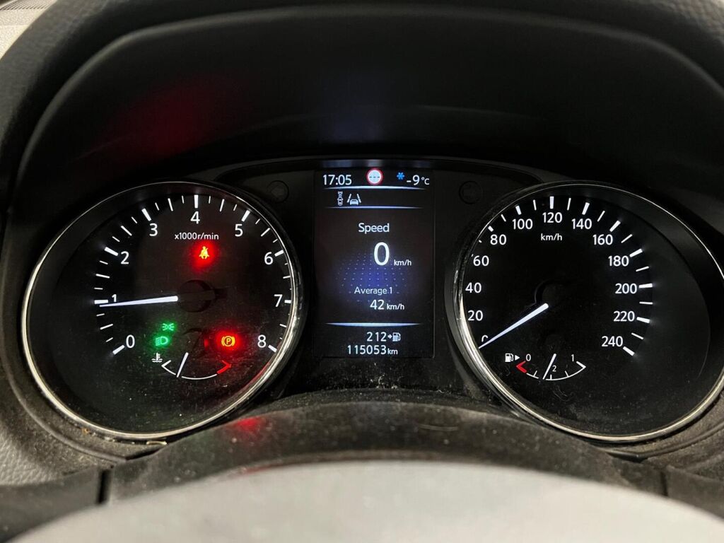 Nissan Qashqai 2015 Hopea