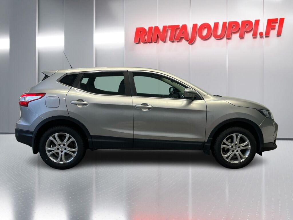 Nissan Qashqai 2015 Hopea