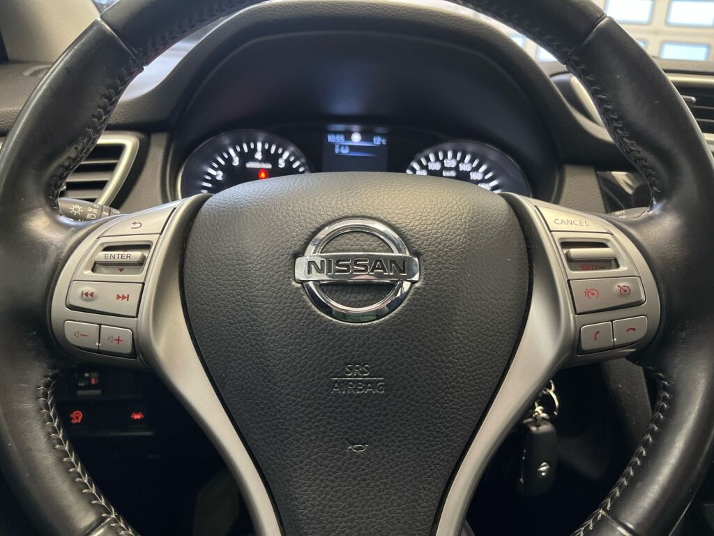 Nissan Qashqai 2015 Hopea