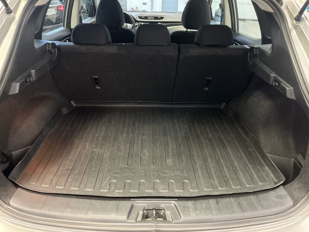 Nissan Qashqai 2015 Hopea