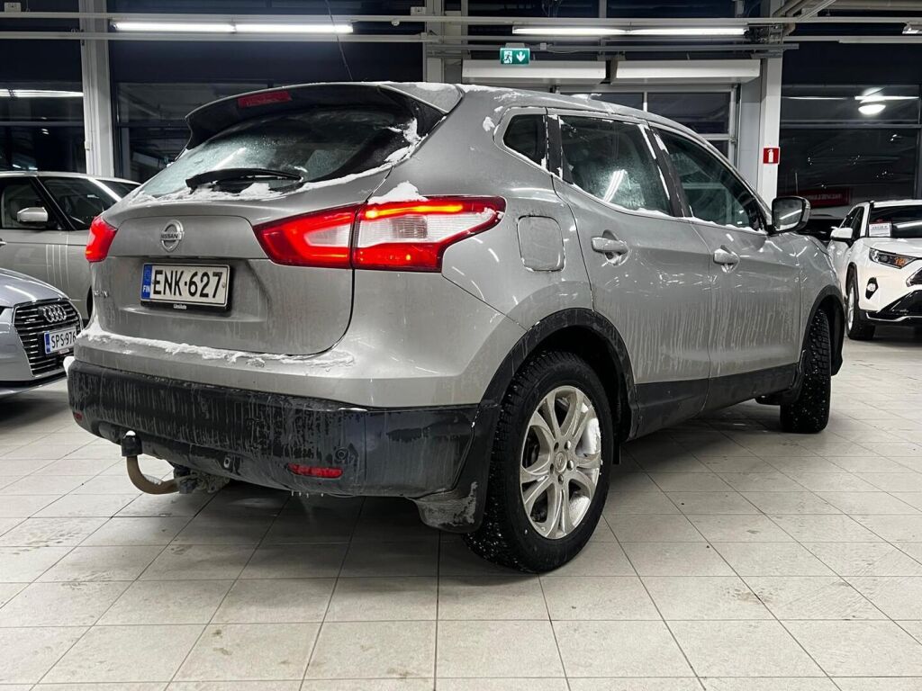 Nissan Qashqai 2015 Hopea
