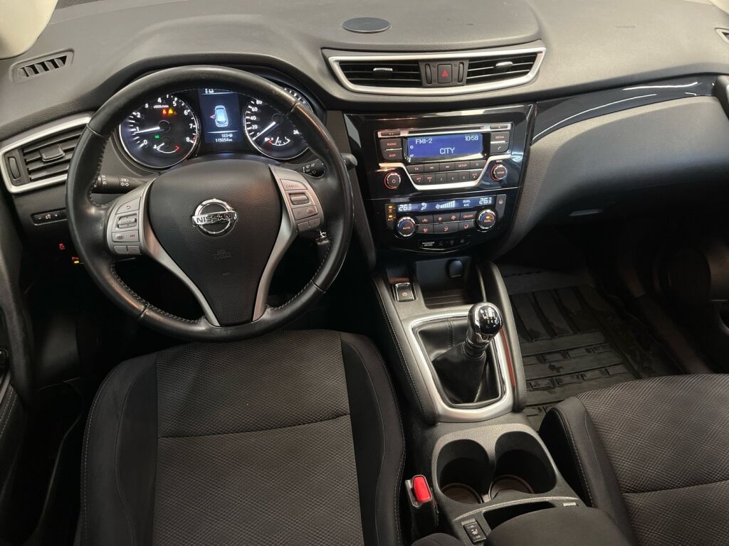 Nissan Qashqai 2015 Hopea