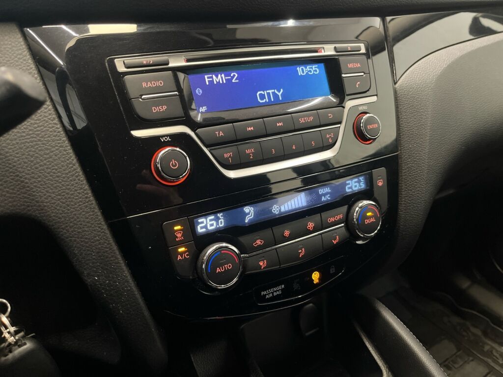 Nissan Qashqai 2015 Hopea