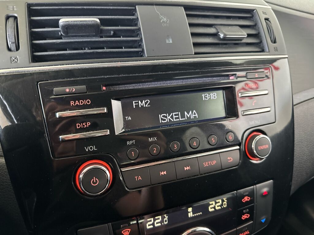 Nissan Pulsar 2015 Musta