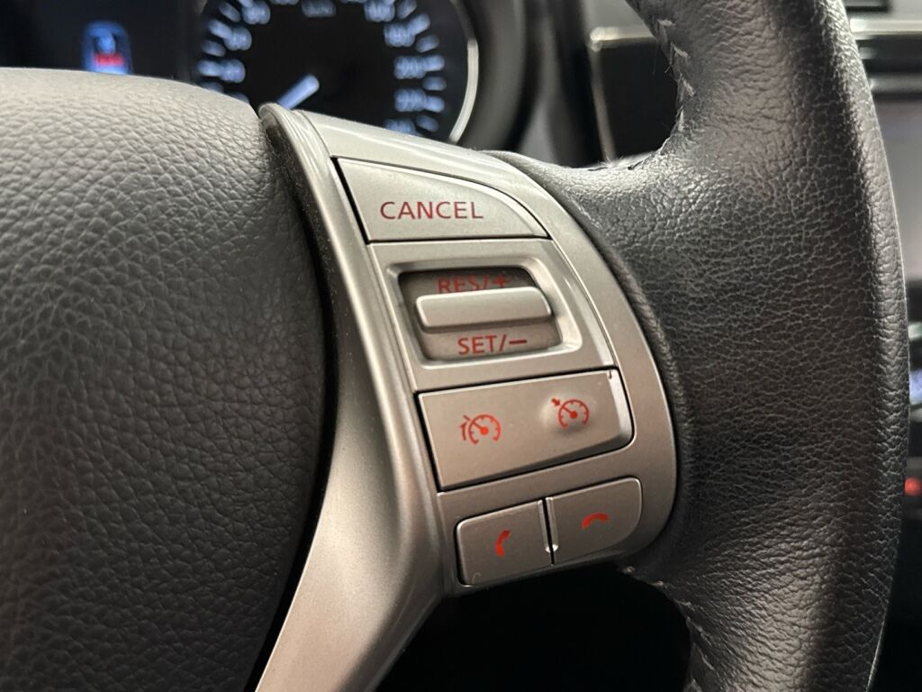 Nissan Pulsar 2015 Valkoinen