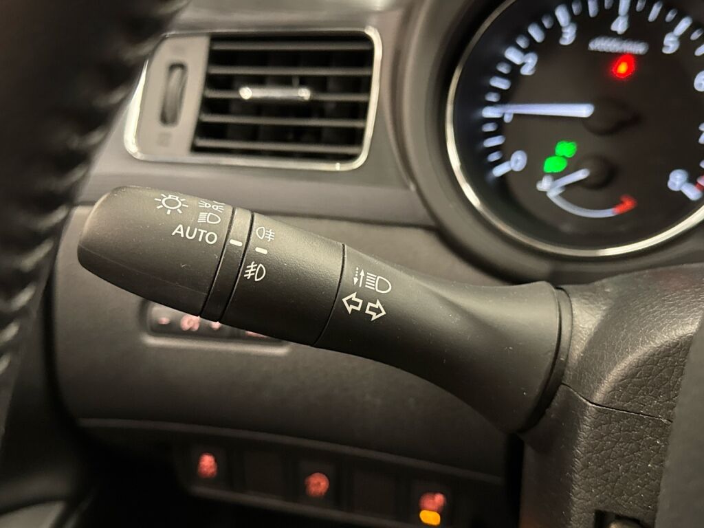 Nissan Pulsar 2015 Valkoinen