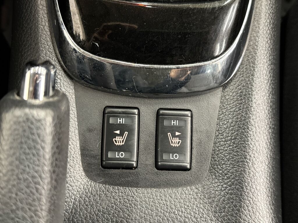 Nissan Pulsar 2015 Valkoinen