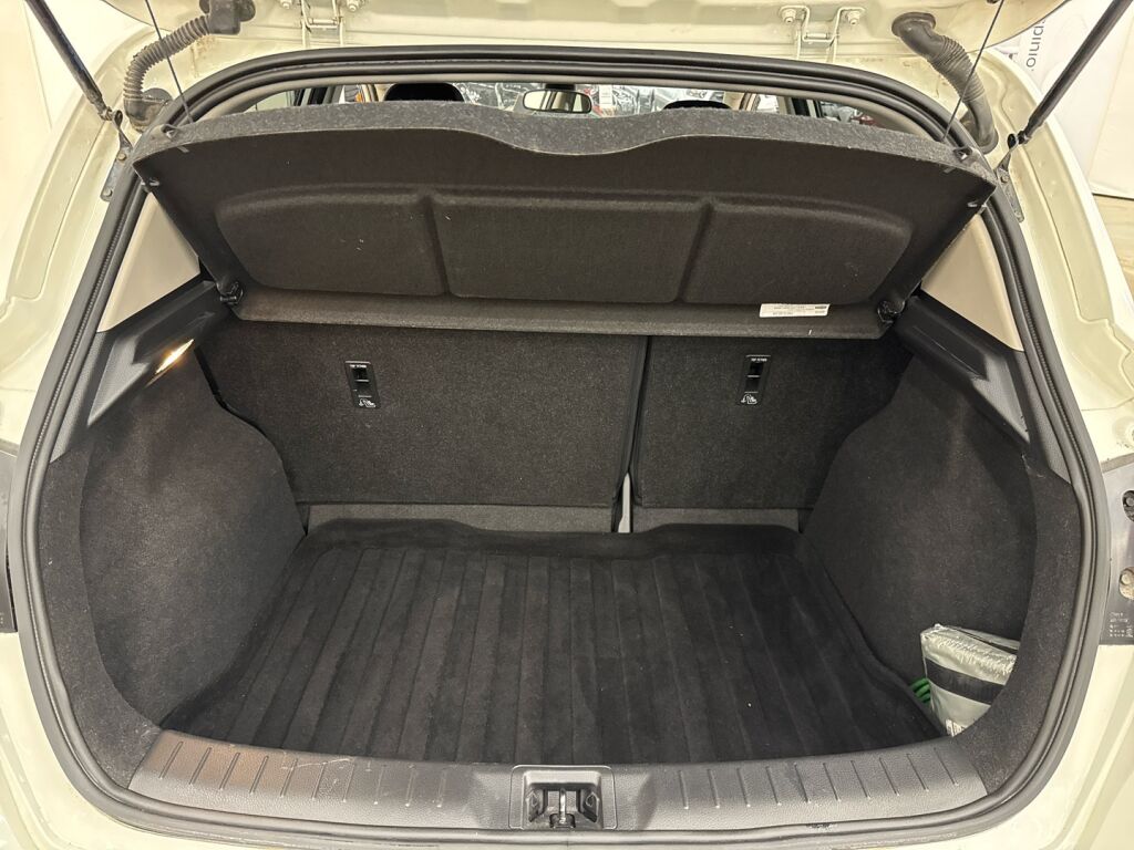 Nissan Pulsar 2015 Valkoinen